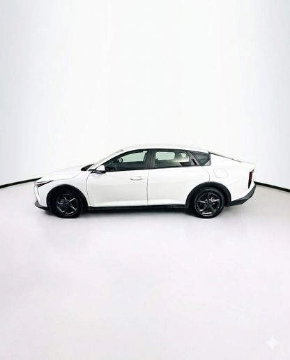 2025 Kia K4 - White